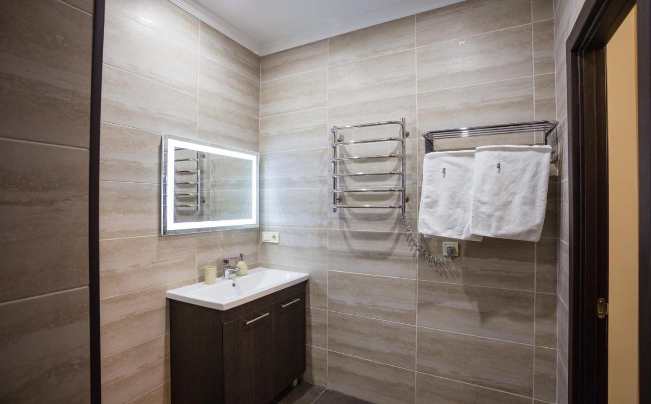 911 Apartments Khreshchatyk Kiev Eksteriør bilde